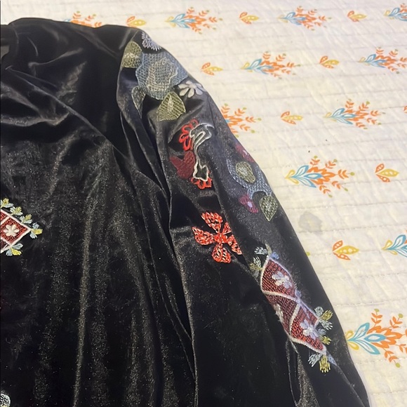 Zara Black Embellished Puff Sleeve Blouse - Picture 3 of 8